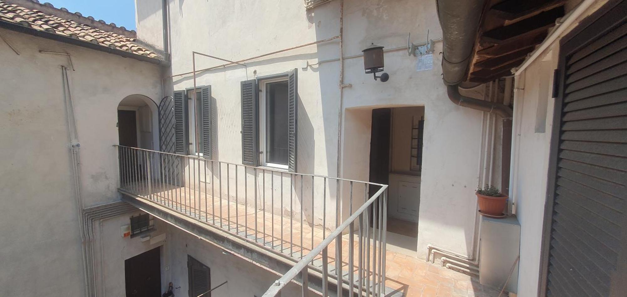 Appartamento con 2 Camere da Letto